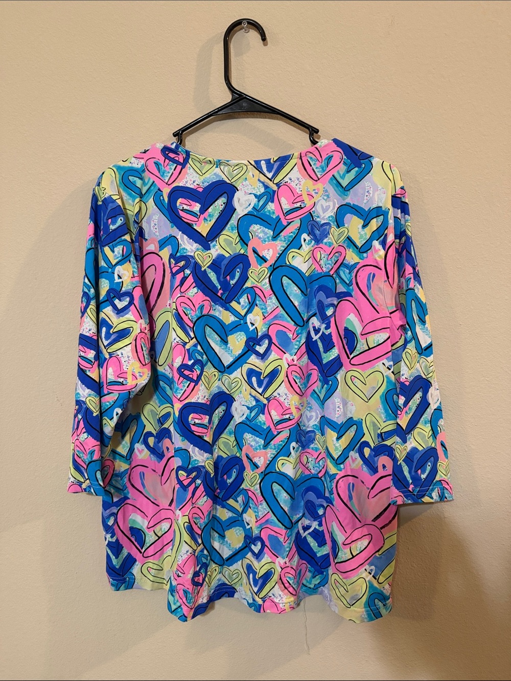 Lulu-B Multicolor V-Neck Heart Print Tunic - Picture 3 of 3